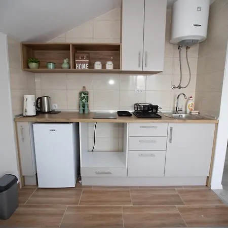 Trio Apartment