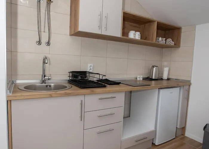 Trio تريبينيي